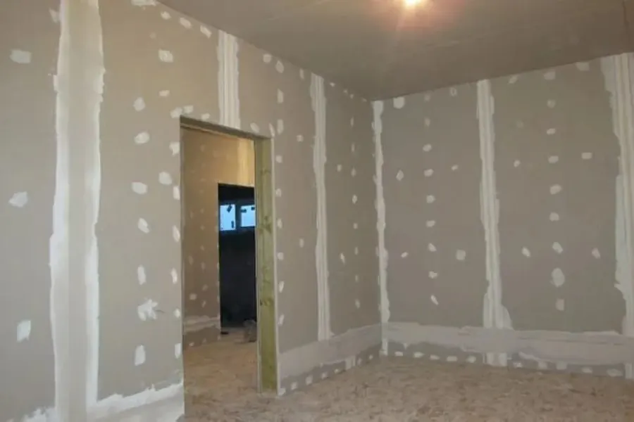 Plafond d'origine avant rabaissement, Créteil